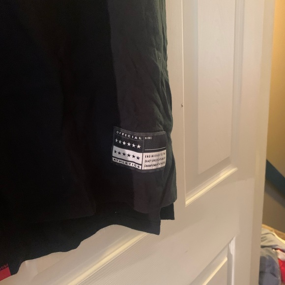 BLACK NIKE AIR TEE SHIRT, Size Large NWT, Never worn. - Picture 3 of 5